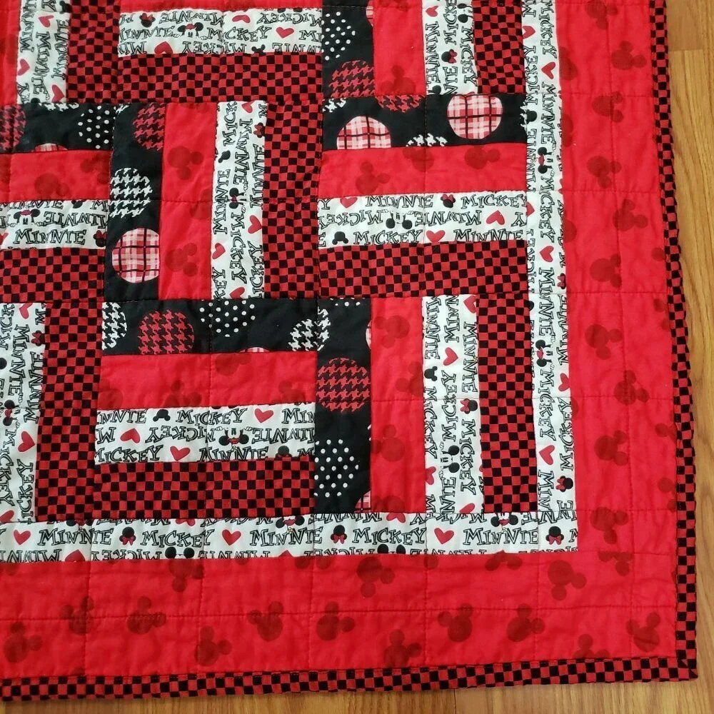Handmade Mickey Minnie‎ Mouse Patchwork Crib Wall Quilt Throw Blanket 35